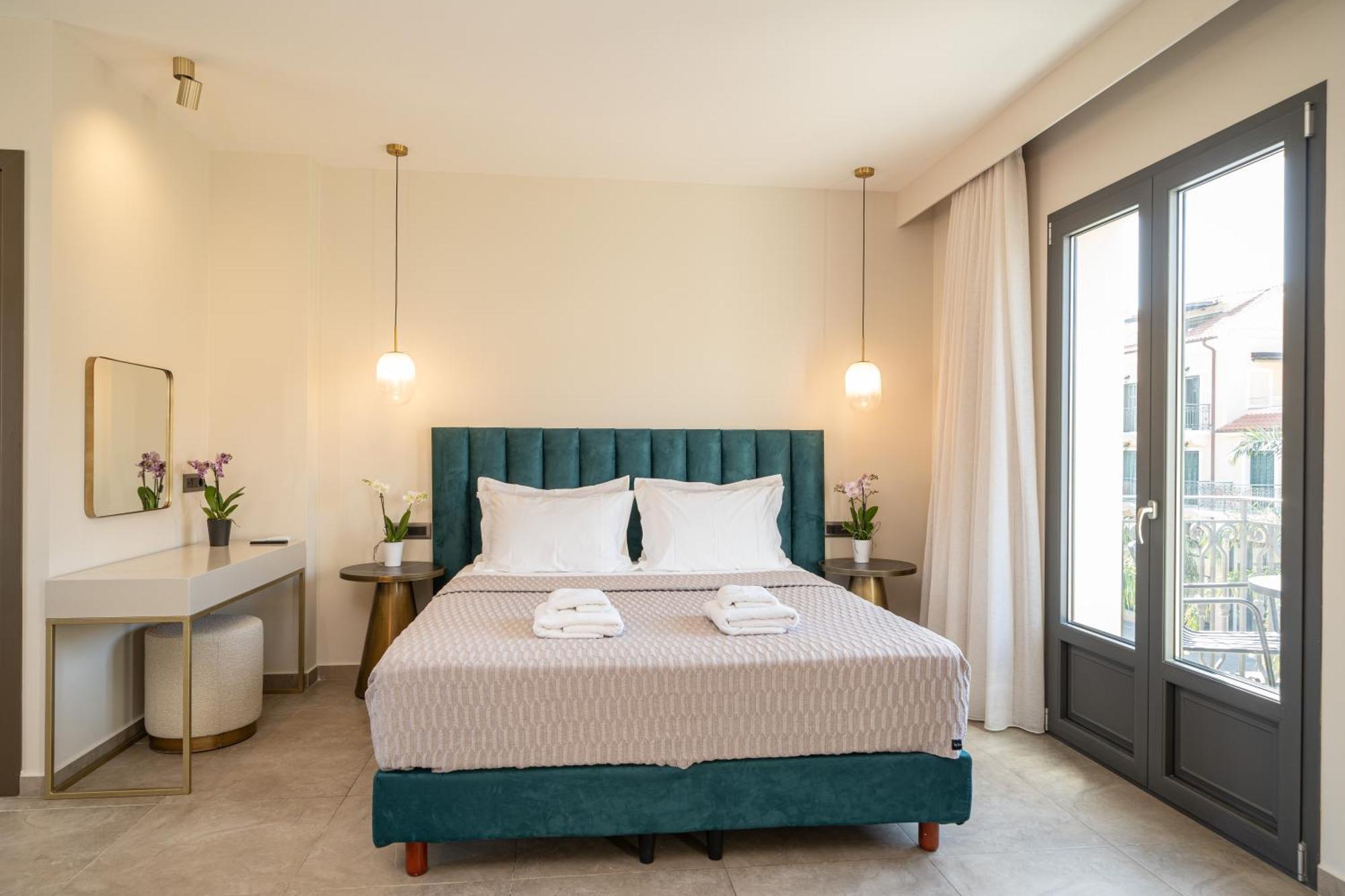 Kantada Central Suite อาร์กอสโตลี ภายนอก รูปภาพ